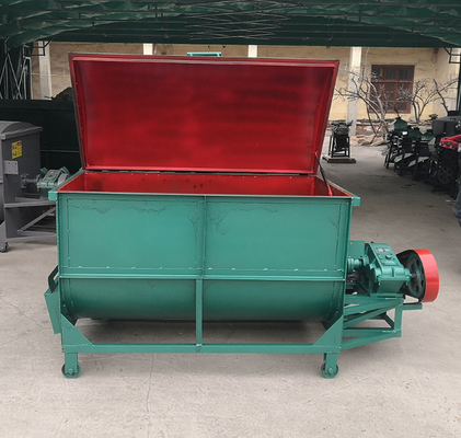 Horizontal Anti-Corrosion Livestock Feed Mixer Low Maintenance Farm Feed Blending Machine With Safe Rounded Edge