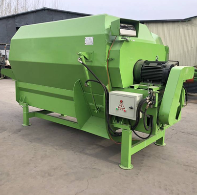 Horizontal Anti-Corrosion Livestock Feed Mixer Low Maintenance Farm Feed Blending Machine With Safe Rounded Edge